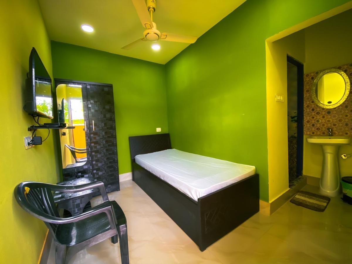 Hotel Sk Lodge Near Guwahati Airport Exterior foto