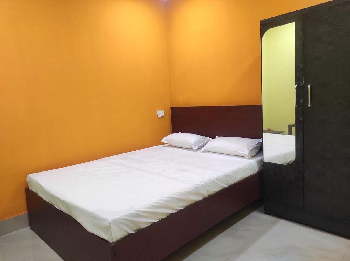 Hotel Sk Lodge Near Guwahati Airport Exterior foto