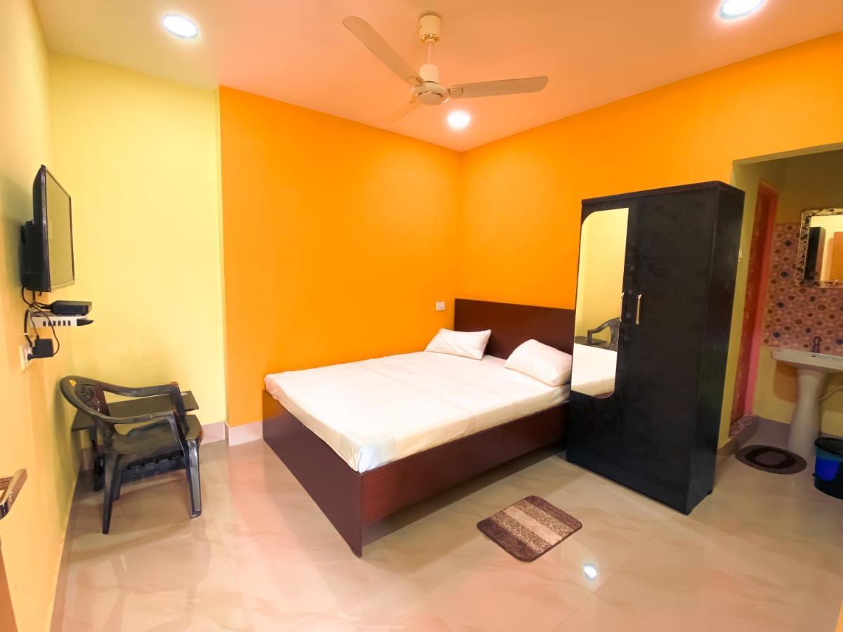 Hotel Sk Lodge Near Guwahati Airport Habitación foto